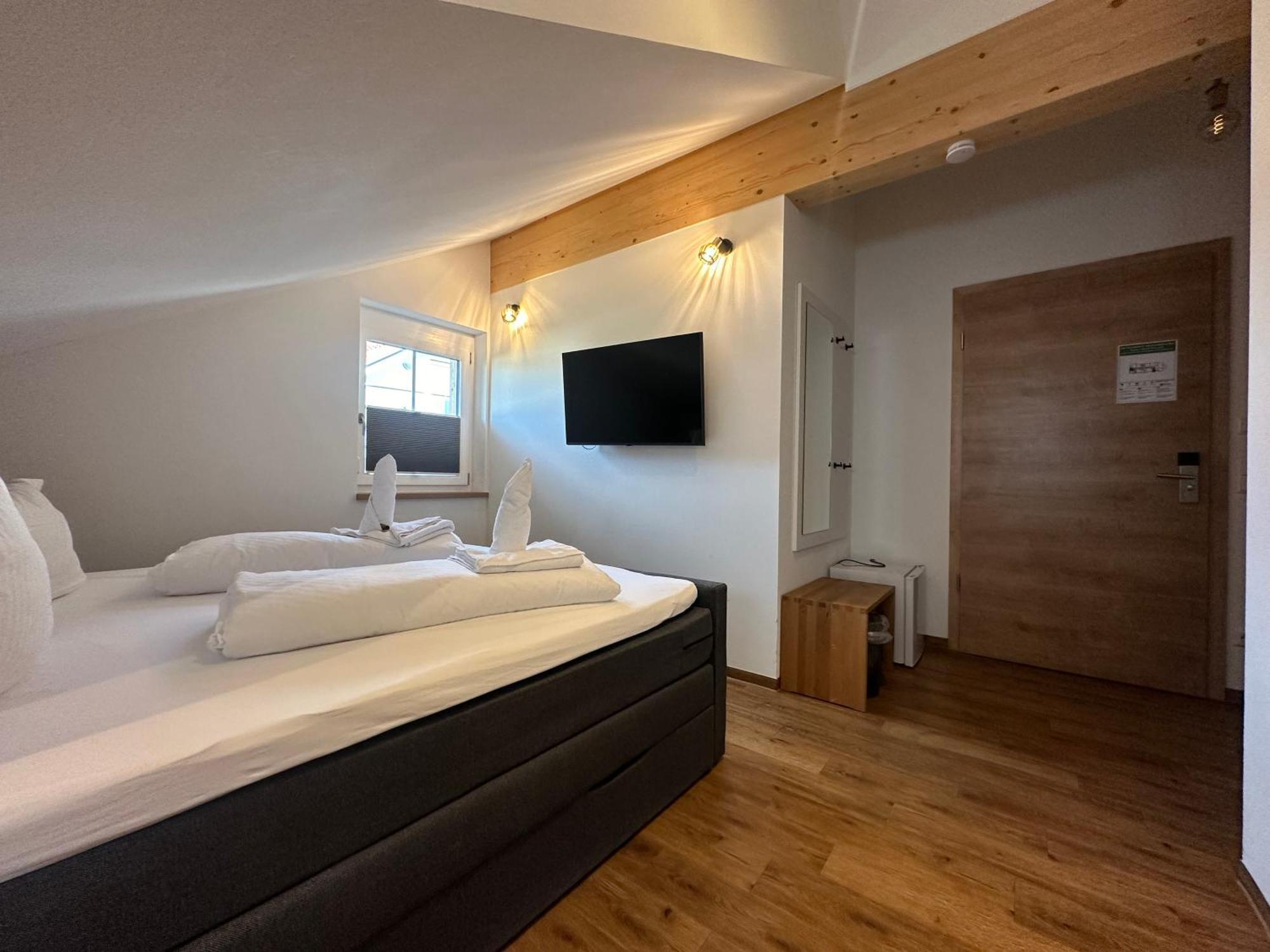 Landgasthaus Zum Kreuz Gbr Isny im Allgäu Kültér fotó